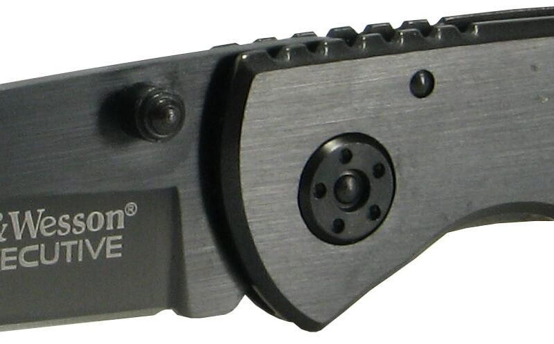 Smith-Wesson-Executive-800x498