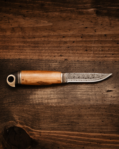 damascus-tera-puukossa_ml